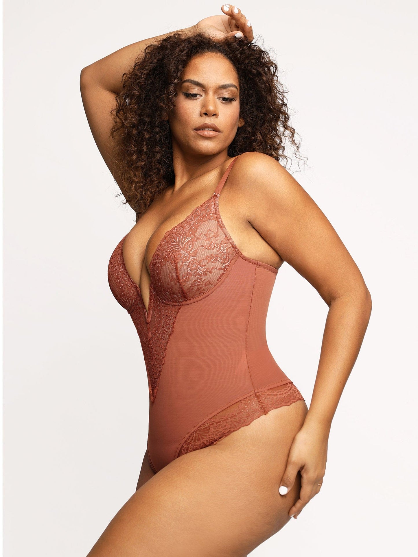 Shapewear Dantel Derin V Yaka Şekillendirici Tanga Bodysuit