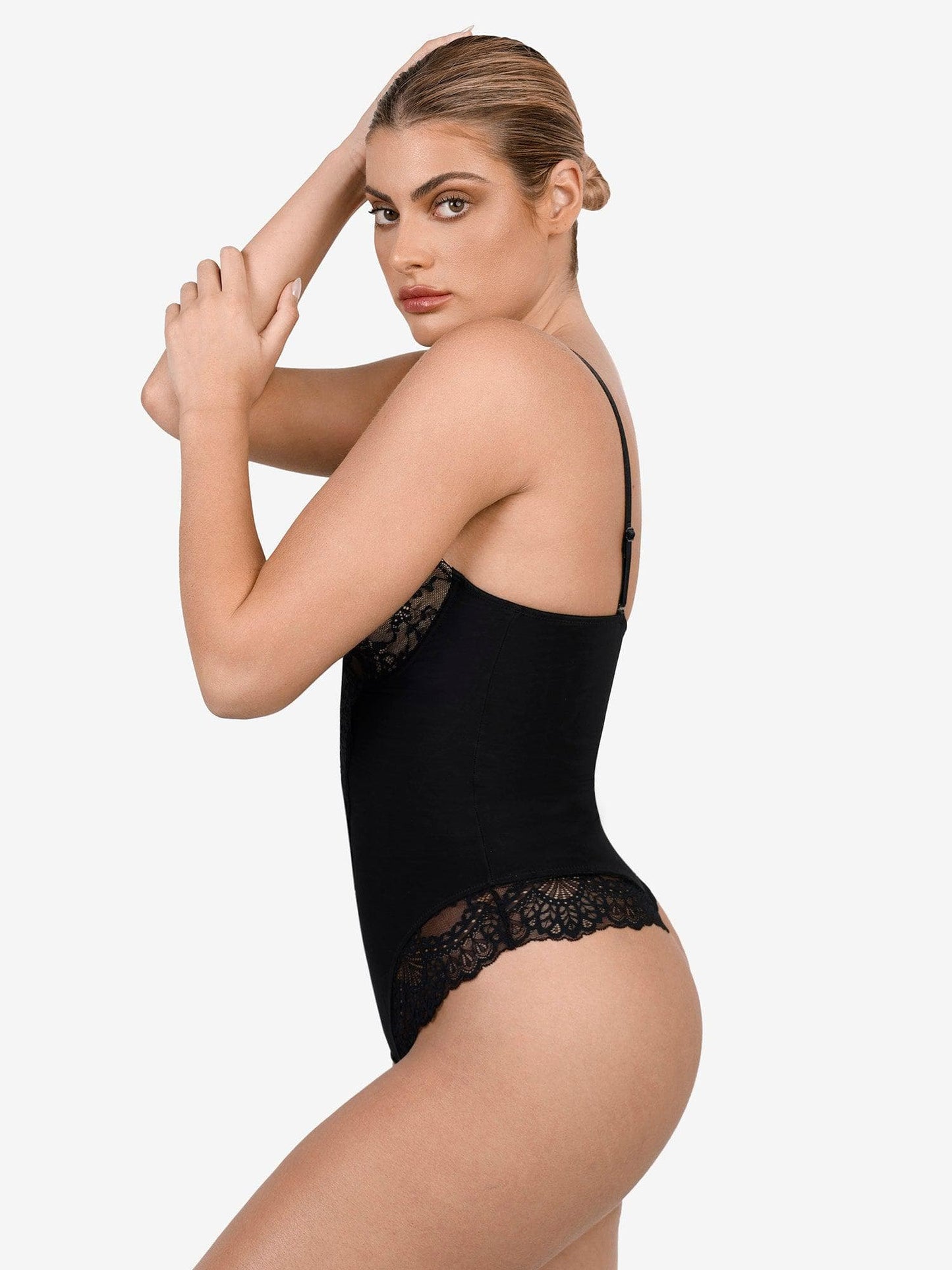 Shapewear Dantel Derin V Yaka Şekillendirici Tanga Bodysuit