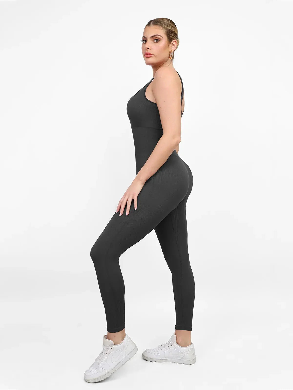 Shapewear Kare Yaka Dikişsiz Kolsuz Egzersiz Tulumu