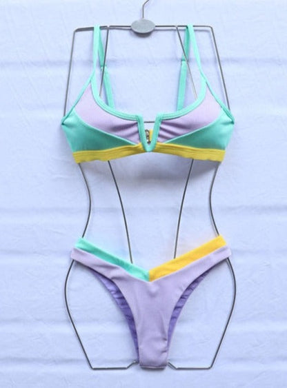 Anonina Bikinisi